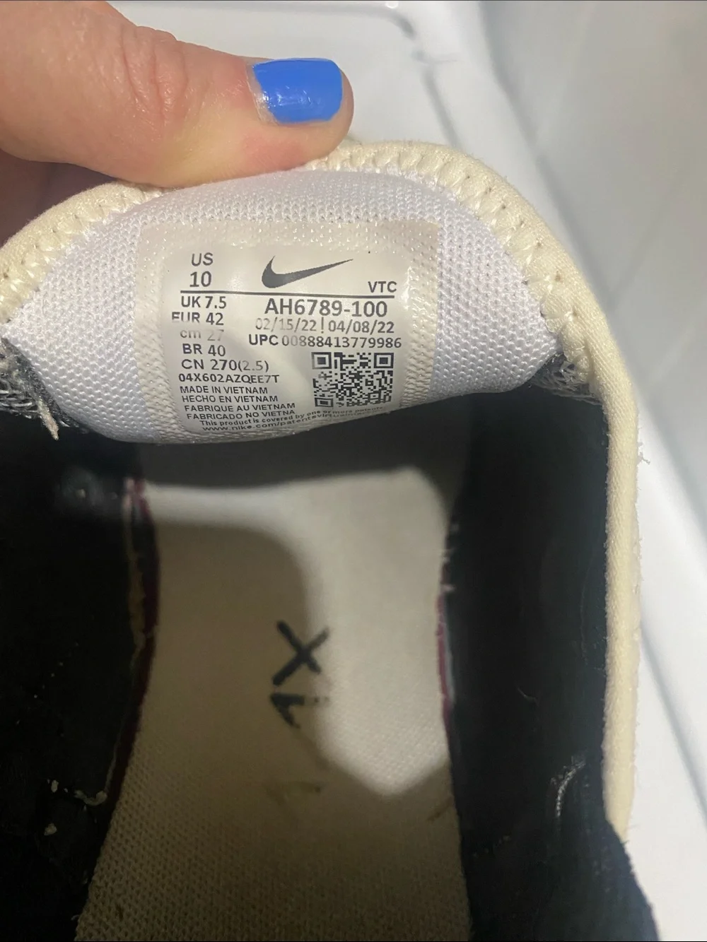 Nike Women's Air Max 270 Sneakers
